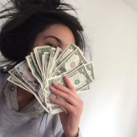 Приглашаем в Москву в сферу досуга и сопровождения девушек 18-40лет (типажи разные)