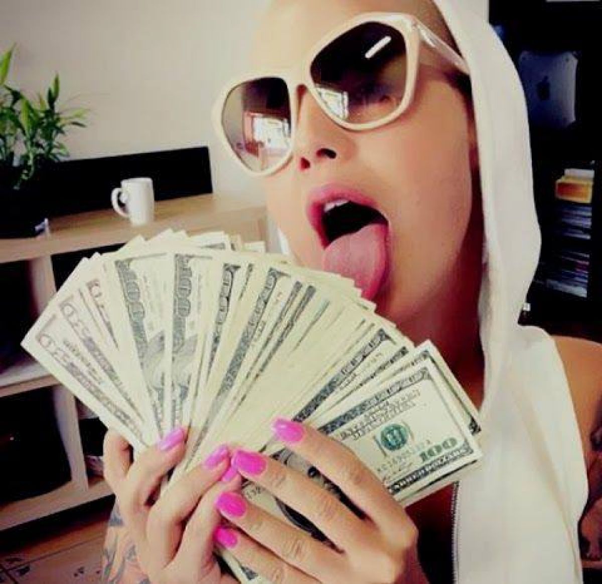 РАБОТА ДЛЯ ДЕВУШЕК г. ТЮМЕНЬ